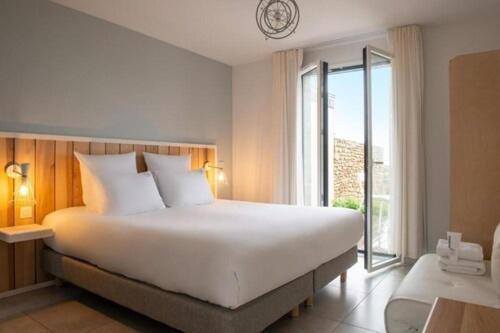 Hotel Sport & Spa, Ile D'Ouessant, The Originals Collection Ushant Exteriör bild